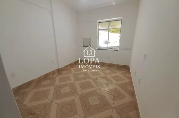 Apartamento à Venda com 1 quarto, 1 banheiro e 15 m² por R$ 160.000
