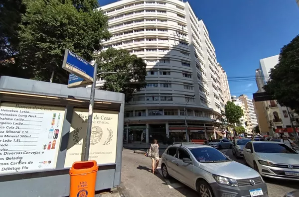 Apartamento Sala e Quarto com Garagem em Centro Rio de Janeiro