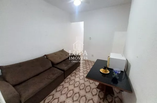 Apartamento De Dois Quartos Com Dependência Na Praça Da Bandeira