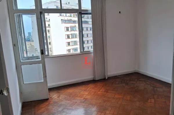 Apartamento de dois quartos no Centro do Rio de Janeiro