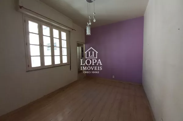 Apartamento à Venda com 2 quartos, 1 banheiro e 63 m² por 380.000