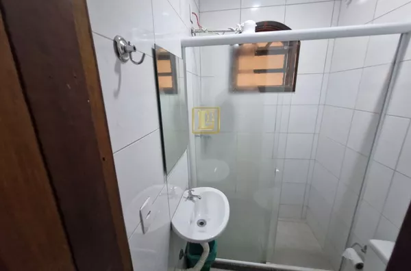 Hostel com cerca de 250 metros quadrados no Bairro Catunbí.