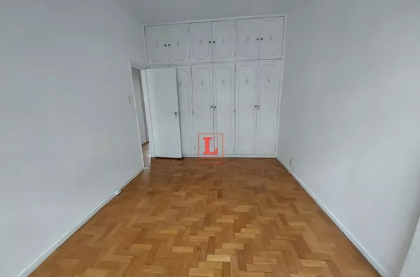 Apartamento três quartos Tijuca próximo da praça saens penha