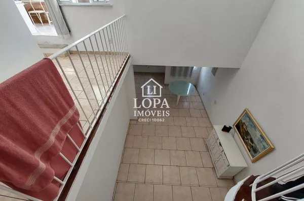 Cobertura triplex em Copacabana com vaga de garagem