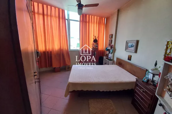 Apartamento à Venda com 1 quarto, 1 banheiro e 44 m² por R$ 260.000