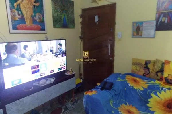 Apartamento tipo quarto e sala no centro do Rio de Janeiro
