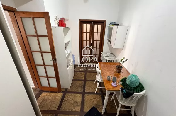Apartamento Sala e Quarto Com Vaga de Garagem em Santa Teresa