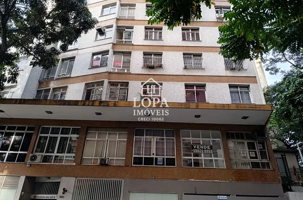 Apartamento de Sala Dois Quartos Frente com Garagem em centro do Rio de Janeiro