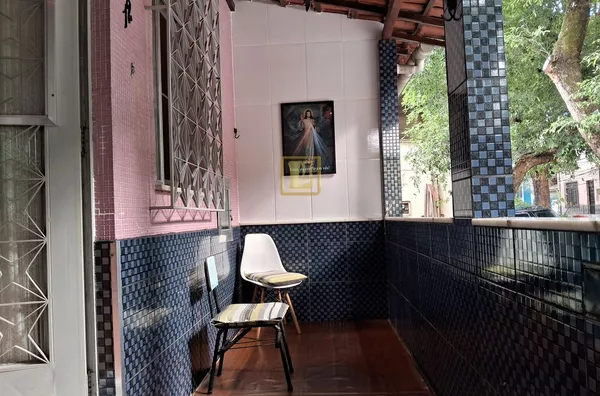 Casa de Vila com garagem no engenho novo rio de janeiro
