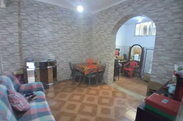 Apartamento à venda com dois quartos e dependência com entrada dependente