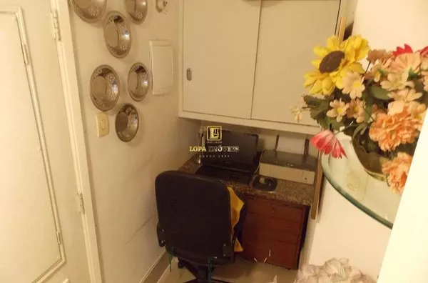 Apartamento reformado e  modificado no Flamengo com dois quartos