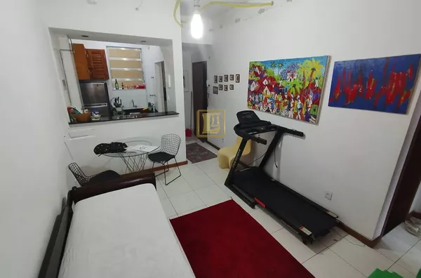 Apartamento Quarto e Sala na Rua do Rezende