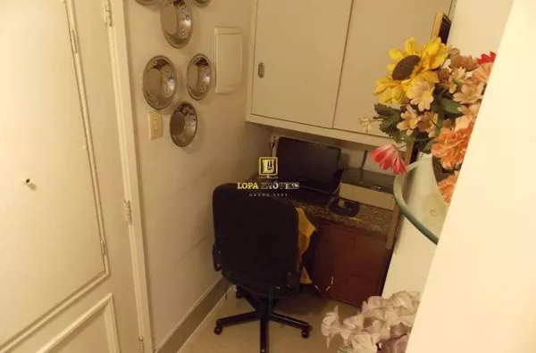 Apartamento reformado e  modificado no Flamengo com dois quartos