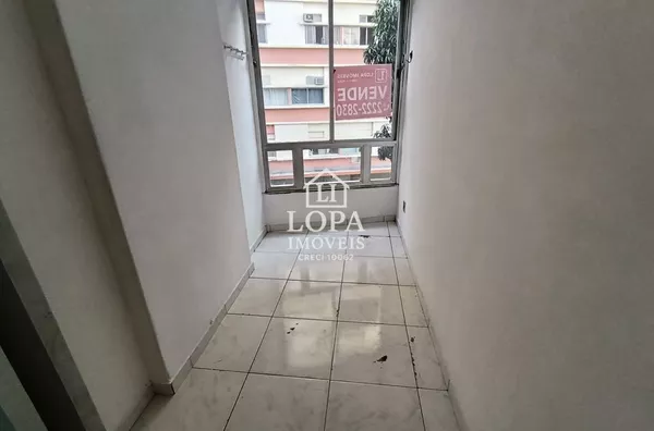 Apartamento de Sala Dois Quartos Frente com Garagem em centro do Rio de Janeiro