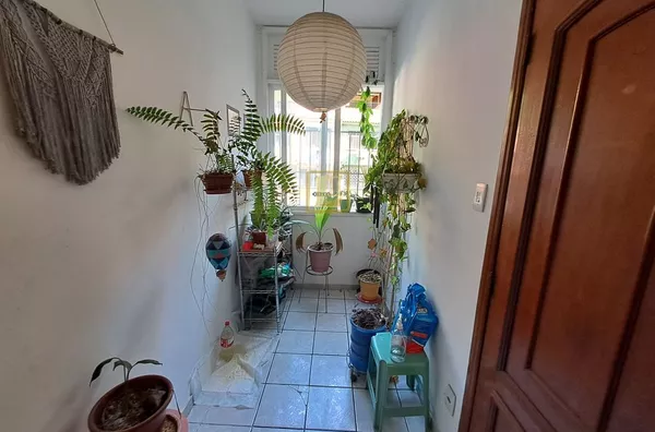 Apartamento Dois Quartos com Dependência na Rua Riachuelo Centro do RJ