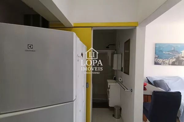 Apartamento de Sala um Quarto mobiliado para venda em Centro Rio de Janeiro