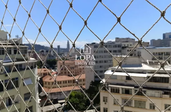 Conjugado no centro com vaga de garagem