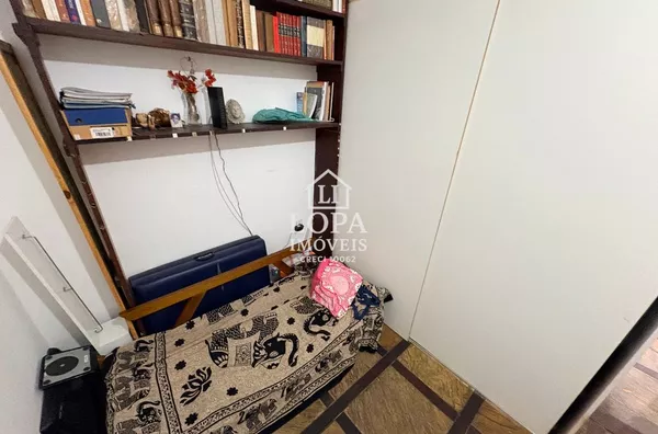 Apartamento Sala e Quarto Com Vaga de Garagem em Santa Teresa