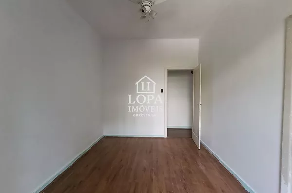 Apartamento de Sala três Dormitórios varanda Em Bairro de Fátima Rio de Janeiro