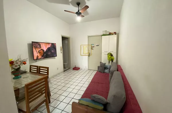 Apartamento de Quarto e Sala na Rua dos Inválidos no Centro do Rio de Janeiro