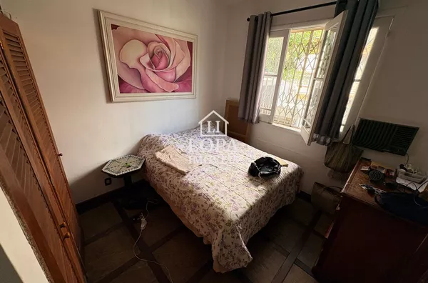 Apartamento Sala e Quarto Com Vaga de Garagem em Santa Teresa