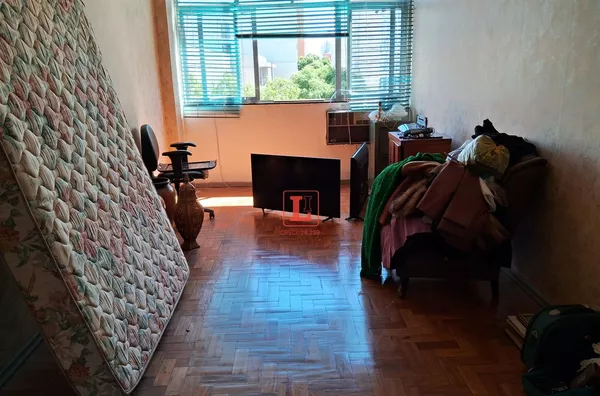 Apartamento de três quartos centro Rio de Janeiro