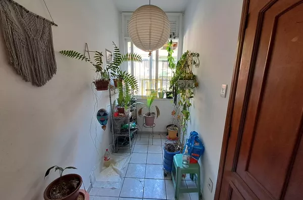 Apartamento Dois Quartos com Dependência na Rua Riachuelo Centro do RJ