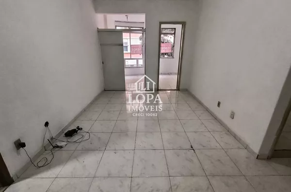 Apartamento de Sala Dois Quartos Frente com Garagem em centro do Rio de Janeiro