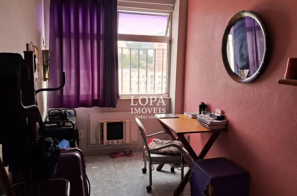 Apartamento de dois quartos no Centro do Rio de Janeiro