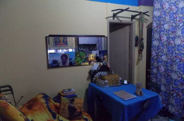 Apartamento tipo quarto e sala no centro do Rio de Janeiro