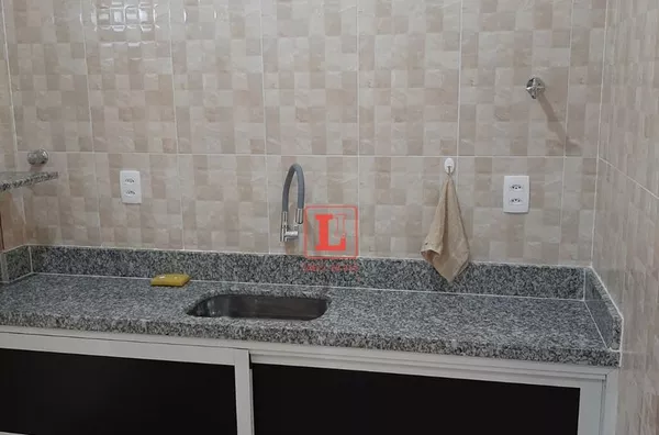 Apartamento dois quartos no centro