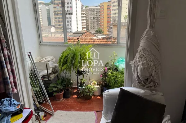 Apartamento Sala e Quarto com Varanda no Centro do Rio