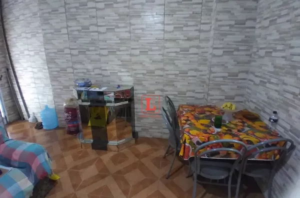 Apartamento à venda com dois quartos e dependência com entrada dependente