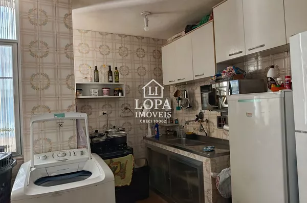 Apartamento de dois quartos com varanda no Centro do Rio de Janeiro