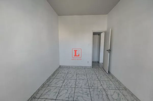 Apartamento sala quarto com dependência