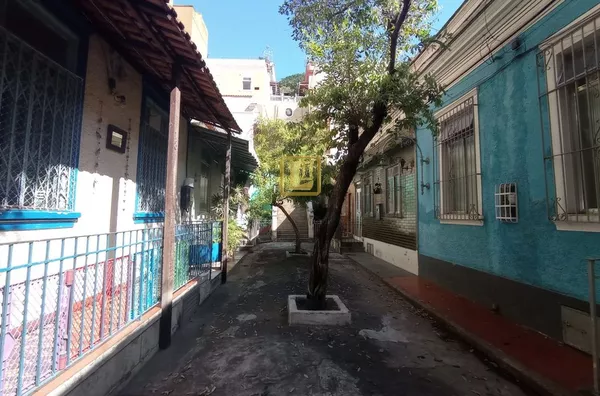 Casa de vila na rua Riachuelo Rio de Janeiro