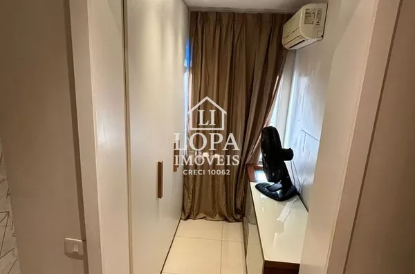 Apartamento no Centro do Rio de Janeiro com 2 Quartos Reformado