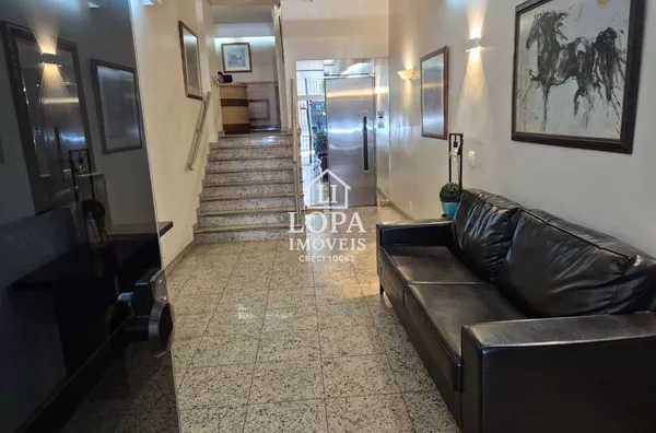 Lindo apartamento de três quartos em Botafogo