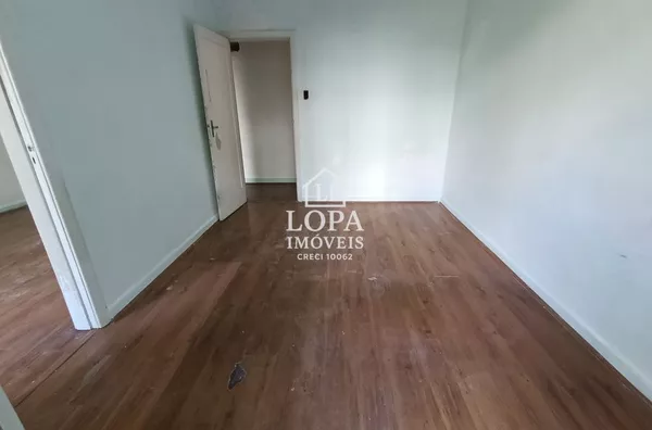 Apartamento de Sala três Dormitórios varanda Em Bairro de Fátima Rio de Janeiro