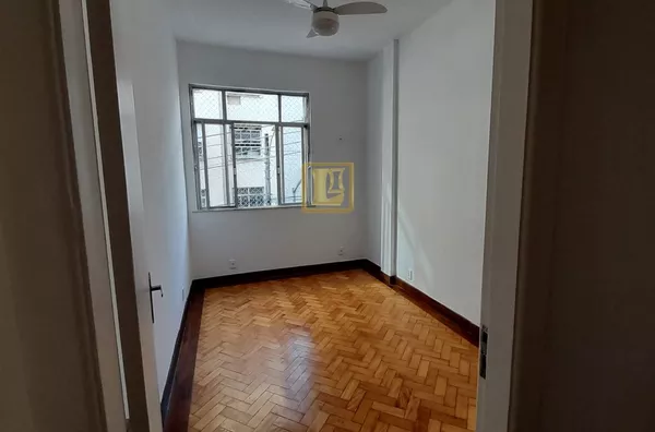 Apartamento à venda no Centro