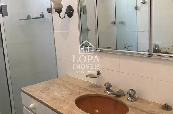 Apartamento de três quartos com garagem para venda em Tijuca Rio de Janeiro