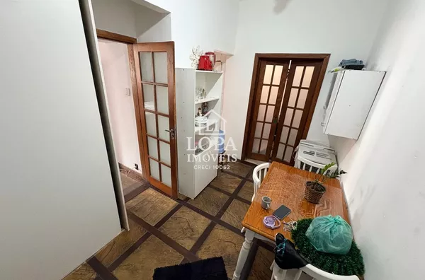 Apartamento Sala e Quarto Com Vaga de Garagem em Santa Teresa