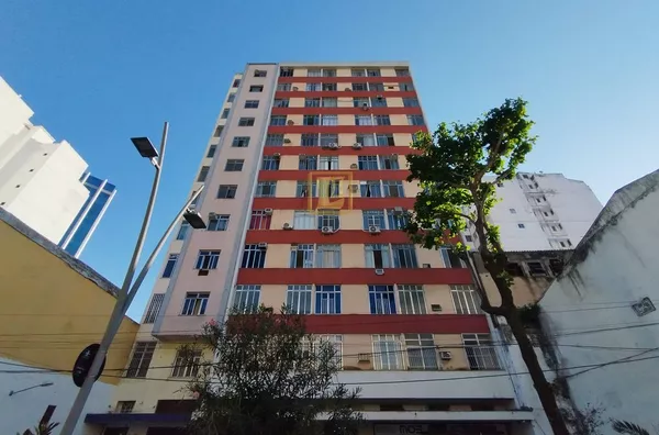 Apartamento composto de Sala um Quarto em Centro Rio de Janeiro para Venda
