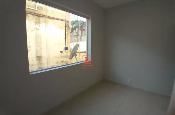 Apartamento à Venda com 1 quarto, 1 banheiro e 32 m² por R$ 199.000