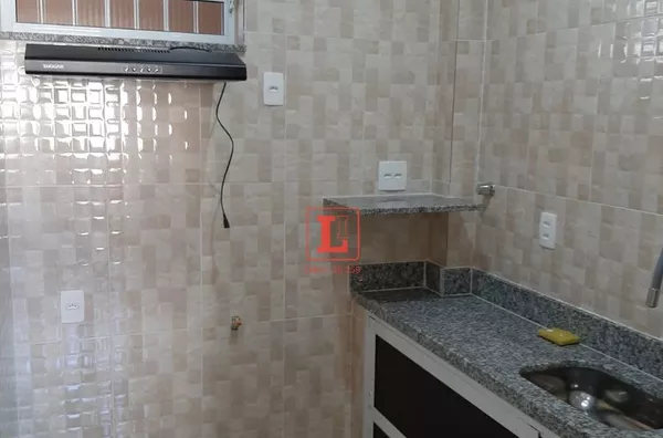 Apartamento dois quartos no centro