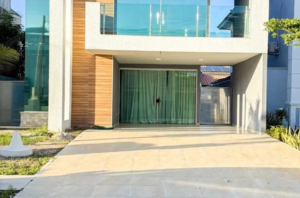 CASA DE ALTO PADRÃO NO CONDOMÍNIO JARDINS DA SERRA COM PISCINA E ENERGIA SOLAR