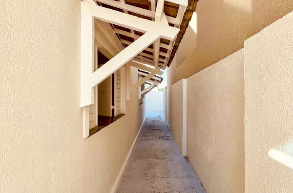 CASA DE OPORTUNIDADE NO CONDOMÍNIO JARDINS DA SERRA