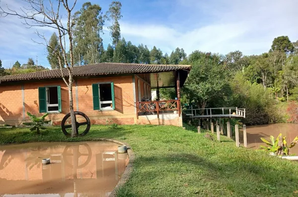 Chácara para venda e aluguel em Campina Grande do Sul