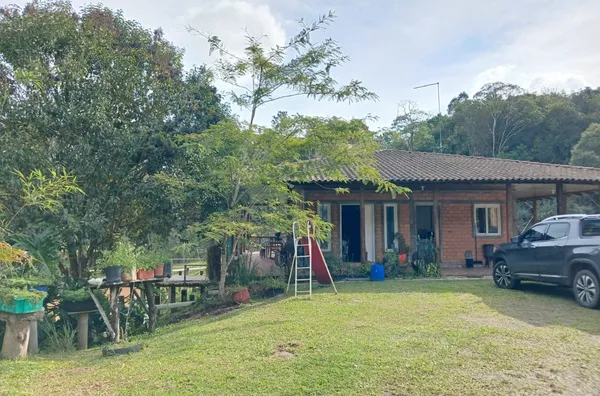 Chácara para venda e aluguel em Campina Grande do Sul