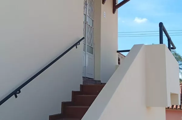 Kitnet Exclusiva para Mulheres – O espaço perfeito para quem busca praticidade, conforto e segurança no dia a dia. Excelente opção para estudantes e profissionais!
